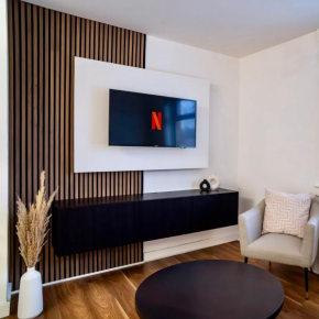 Modern 2 Bedroom Home in Edinburgh Free Parking
